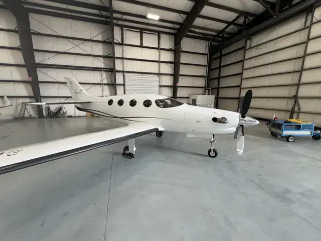 Epic LT detailed by Pristine Jets, photo 4 of 16