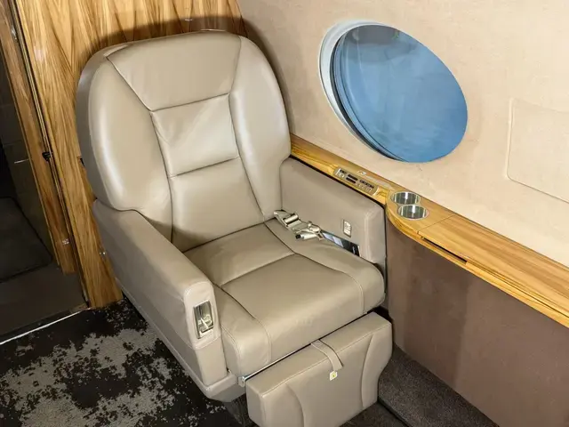 Gulfstream G450 detailed by Pristine Jets, photo 7 of 16